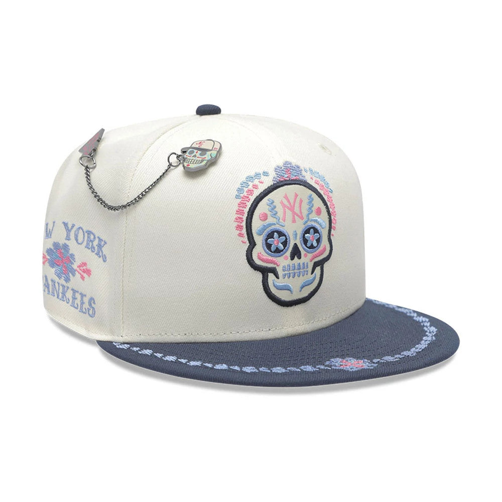 New Era Yankees MLB Day Of The Dead Light Beige & Dark Blue 59FIFTY Fitted Cap