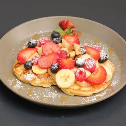 Fruit & Honey Pancake